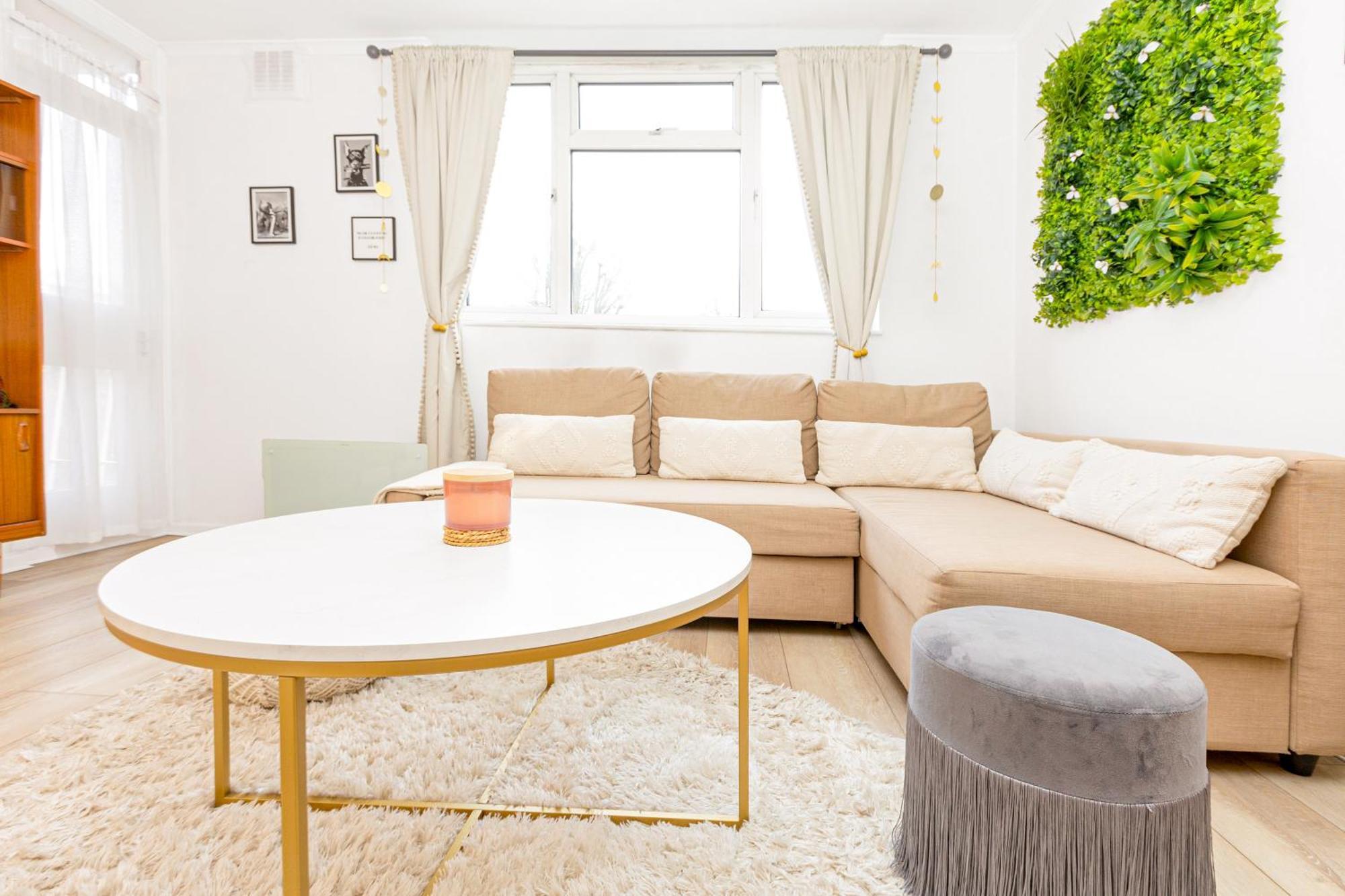 Charming Studio With Balcony In Putney, 5 Min Tube Лондон Экстерьер фото